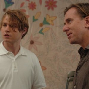 Brady Corbet e Tim Roth in una scena del film Funny Games