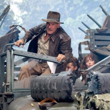 Harrison Ford in una scena del film Indiana Jones e il regno del Teschio di cristallo, quarto capitolo del franchise