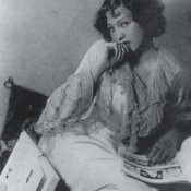 Luisa Ferida si lascia fotografare da Osvaldo Valenti 61150