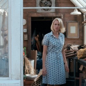 L'attrice Naomi Watts in una scena del film Funny Games