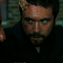 AJ Bowen e Scott Poythress in una scena del film The Signal