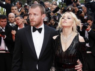 Cannes 2008: Madonna e Guy Ritchie. La popstar ha presentato il documentario I Am Because We Are del quale è produttrice