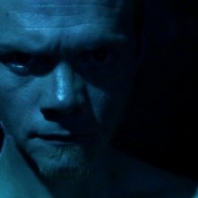 Justin Welborn in una scena del film The Signal