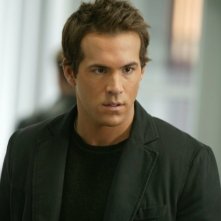 Ryan Reynolds in una scena del film Just Friends