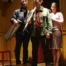 Scott Poythress, AJ Bowen e Cheri Christian in una scena del film The Signal