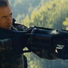 Tim Roth in una scena action del film L'incredibile Hulk