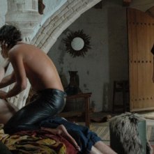 Eddie Redmayne, Unax Ugalde e Julianne Moore in una scena del film Savage Grace