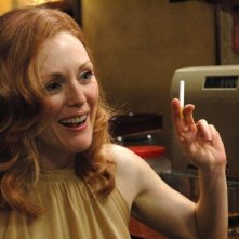 Julianne Moore in una scena del dramma Savage Grace