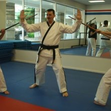 Danny R. McBride in una sequenza del film The Foot Fist Way