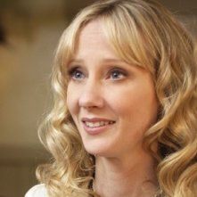 Anne Heche nel pilot di Men in Trees