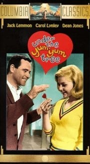 La locandina di Sotto l'albero yum yum