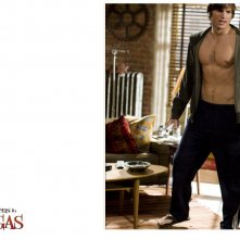 Wallpaper del film Notte brava a Las Vegas con Ashton Kutcher a petto nudo