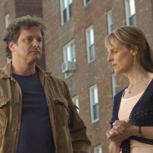 Colin Firth e Helen Hunt in una scena del film Quando tutto cambia
