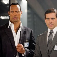 Dwayne Johnson E Steve Carell In Una Scena Di Agente Smart Casino Totale 78002