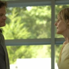 Helen Hunt e Colin Firth in una scena di Quando tutto cambia