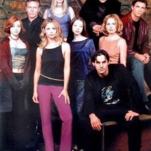 La locandina della Stagione 5 di Buffy - L'ammazzavampiri