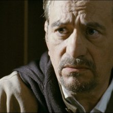 Piero Marcialis in una scena del film Tutto torna