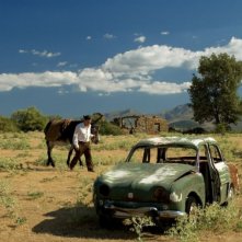 Una scena del film La notte dei girasoli