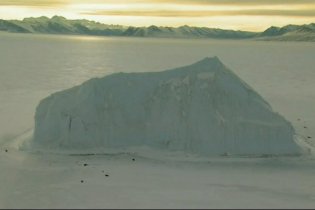 Encounters at the End of the World - Trailer