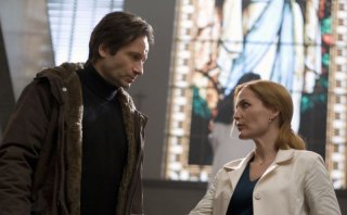 David Duchovny e Gillian Anderson in X-Files: Voglio crederci