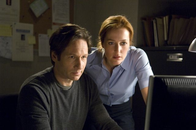 Gillian Anderson e David Duchovny in X-Files: Voglio crederci
