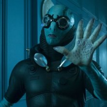 Doug Jones nei panni di Abe Sapien in una scena di Hellboy 2