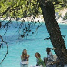 Amanda Seyfried in una scena del film Mamma Mia!