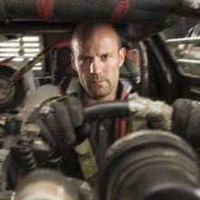 Jason Statham in una scena del film Death Race di Paul W.S. Anderson