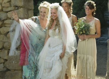 Meryl Streep e Amanda Seyfried in una scena del musical Mamma Mia!