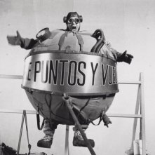 L'uomo palla del film La antena