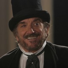 Gigi Proietti in una scena del film Un'estate al mare