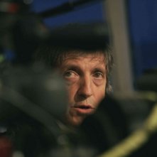 Il regista Carlo Vanzina sul set del film Un'estate al mare