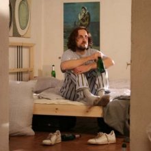 Alberto Bognanni in una scena di Ho ammazzato Berlusconi