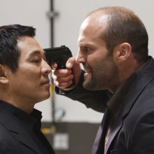 Jet Li e Jason Statham in una scena di Rogue - Il solitario