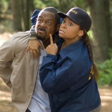 Martin Lawrence e Raven-Symone in una scena del film College Road Trip