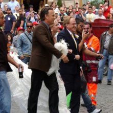Sul Set Romano Di Angeli E Demoni Tom Hanks Aiuta Una Sposa E Suo Padre A Raggiungere La Chiesa Del Pantheon 79568