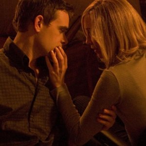 Nick Stahl e Vera Farmiga in una scena di Quid Pro Quo
