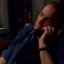 Mandy Patinkin interpreta Jason Gideon nell'episodio 'Segreti e bugie' della serie Criminal Minds