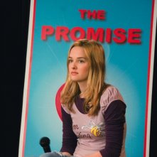 Jess Weixler all'inizio del film Teeth