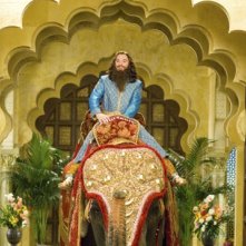 Mike Myers in una scena della commedia The Love Guru