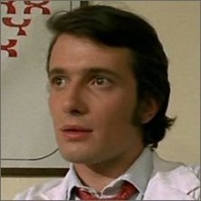 Aldo Reggiani nel ruolo di Casoni in una scena del film Il gatto a nove code