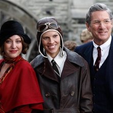 Virginia Madsen, Hilary Swank e Richard Gere in una scena del film Amelia