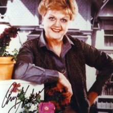 Un'immagine promozionale di Angela Lansbury nei panni di Jessica Fletcher, La signora in giallo