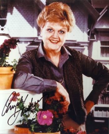 Un'immagine promozionale di Angela Lansbury nei panni di Jessica Fletcher, La signora in giallo