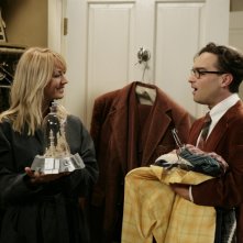 Johnny Galecki e Kaley Cuoco nell'episodio The Cooper-Hofstadter Polarization di The Big Bang Theory