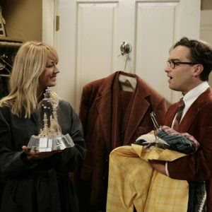 Johnny Galecki e Kaley Cuoco nell'episodio The Cooper-Hofstadter Polarization di The Big Bang Theory