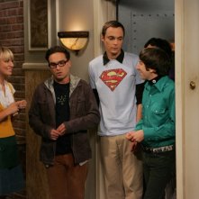 Johnny Galecki Jim Parsons Kaley Cuoco E Simon Helberg Nell Episodio The Big Bran Hypothesis Di The Big Bang Theory 80422