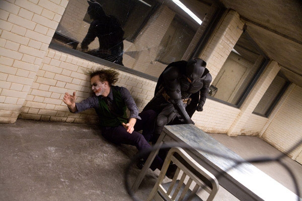Christian Bale Nei Panni Di Batman E Heath Ledger In Quelli Di Joker I 80493