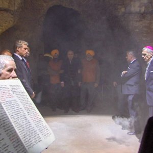 Una scena ambientata nei sotterranei tratta dal film Italian Dream