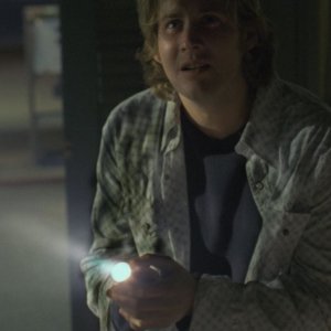 Derek Richardson in una scena del film Reeker - Tra la vita e la morte